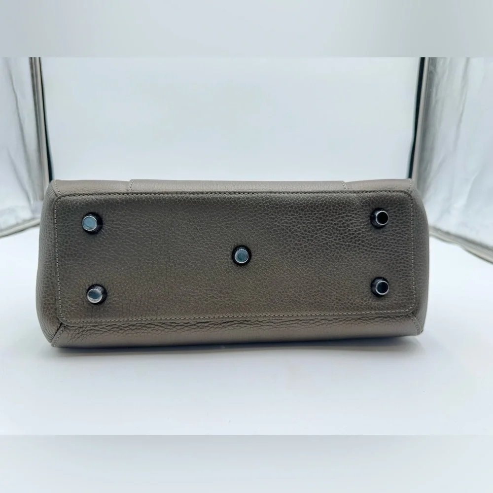 Longchamp Madeleine Leather Shoulder Bag - Picture 5 of 16